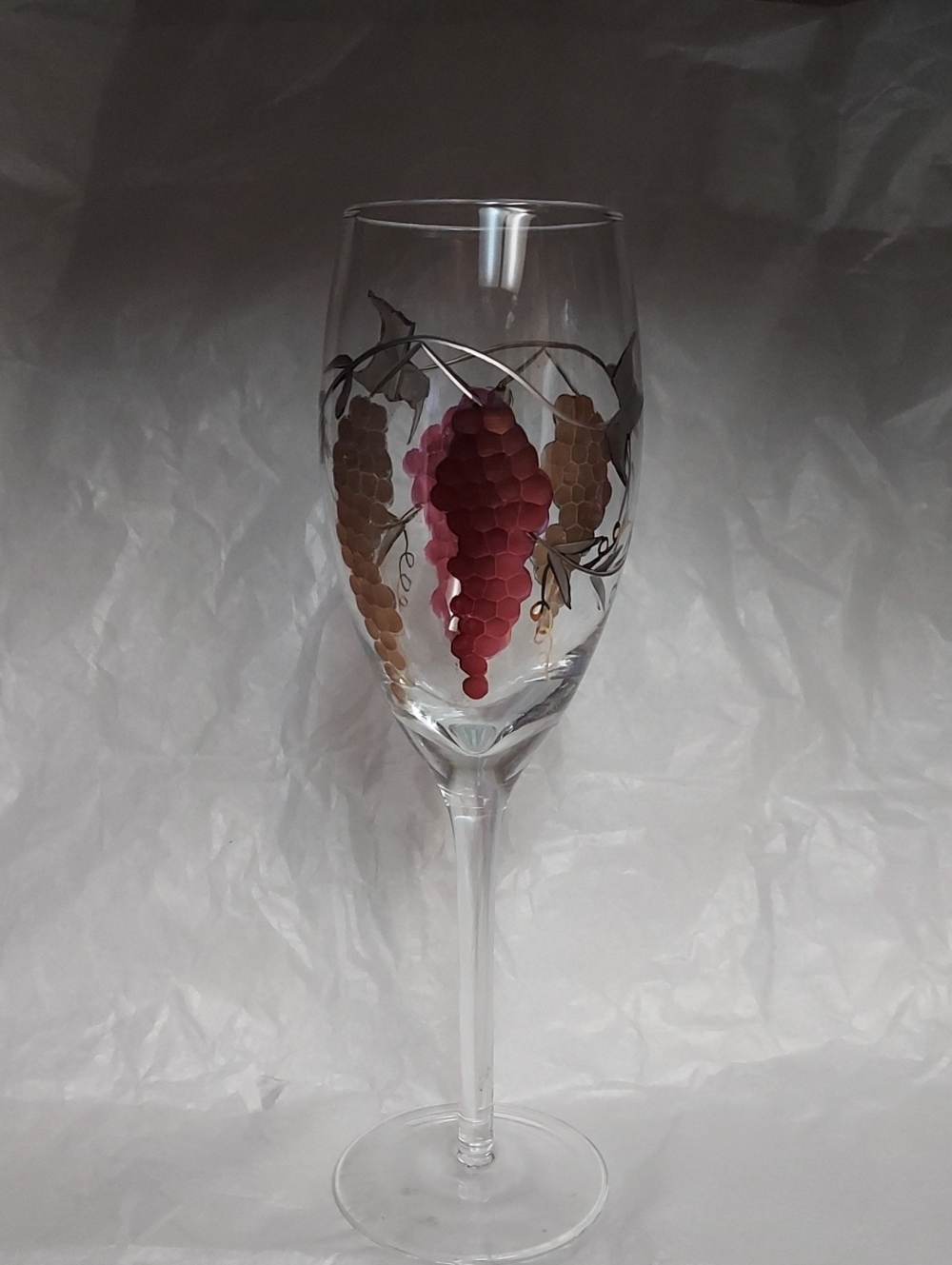 Royal Danube Rosenberg  Romaine Golden And Purple Grapes Texture Wine Glass  B28